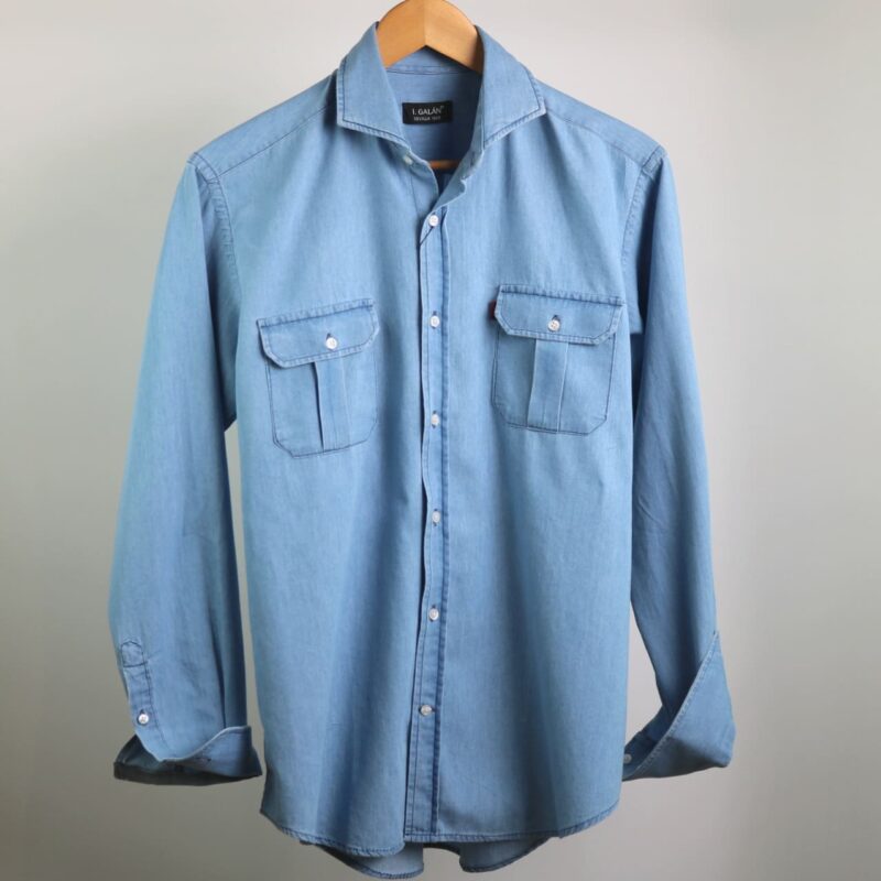 Camisa denim dos bolsillos