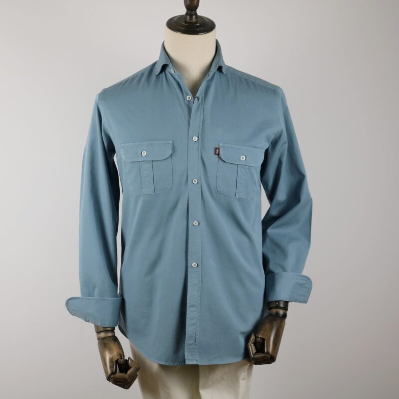 Camisa dos bolsillos azul