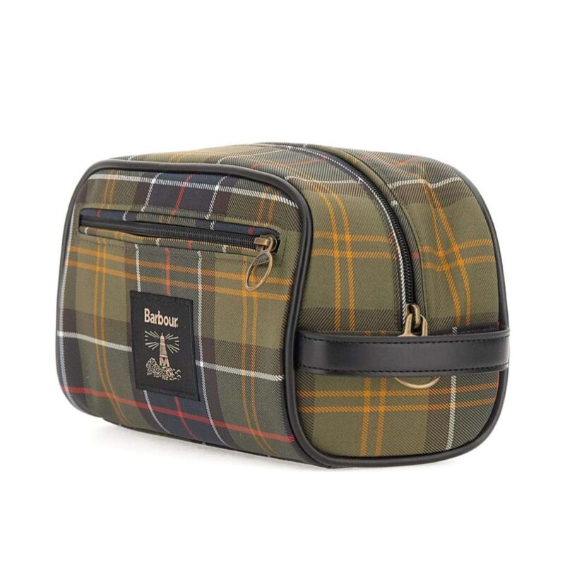 Neceser Barbour
