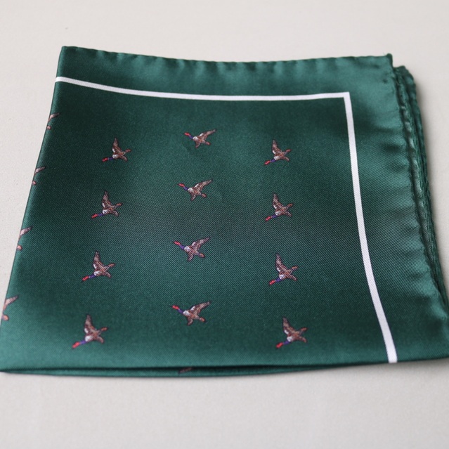 Pañuelo seda patos verde